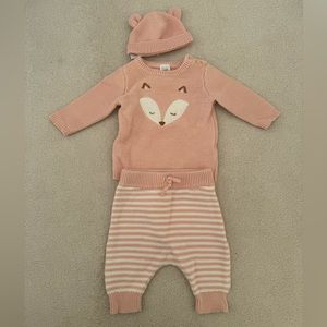 Just One You baby girls 3 piece Sweater set 3M